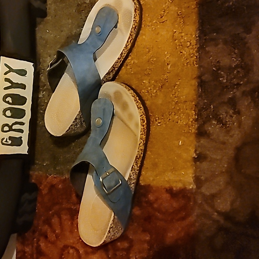 Shoes - Picture 2 of 3